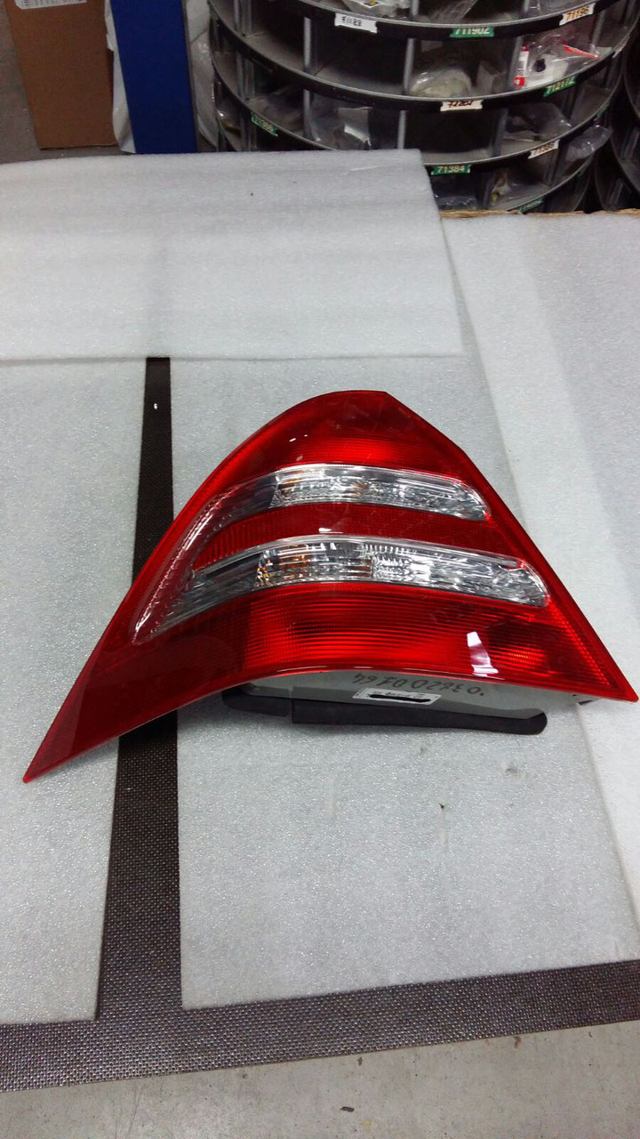FANALE PER MERCEDES CLASSE C W203 00-04 BERLINA GRIGIO-ROSSO DESTRO