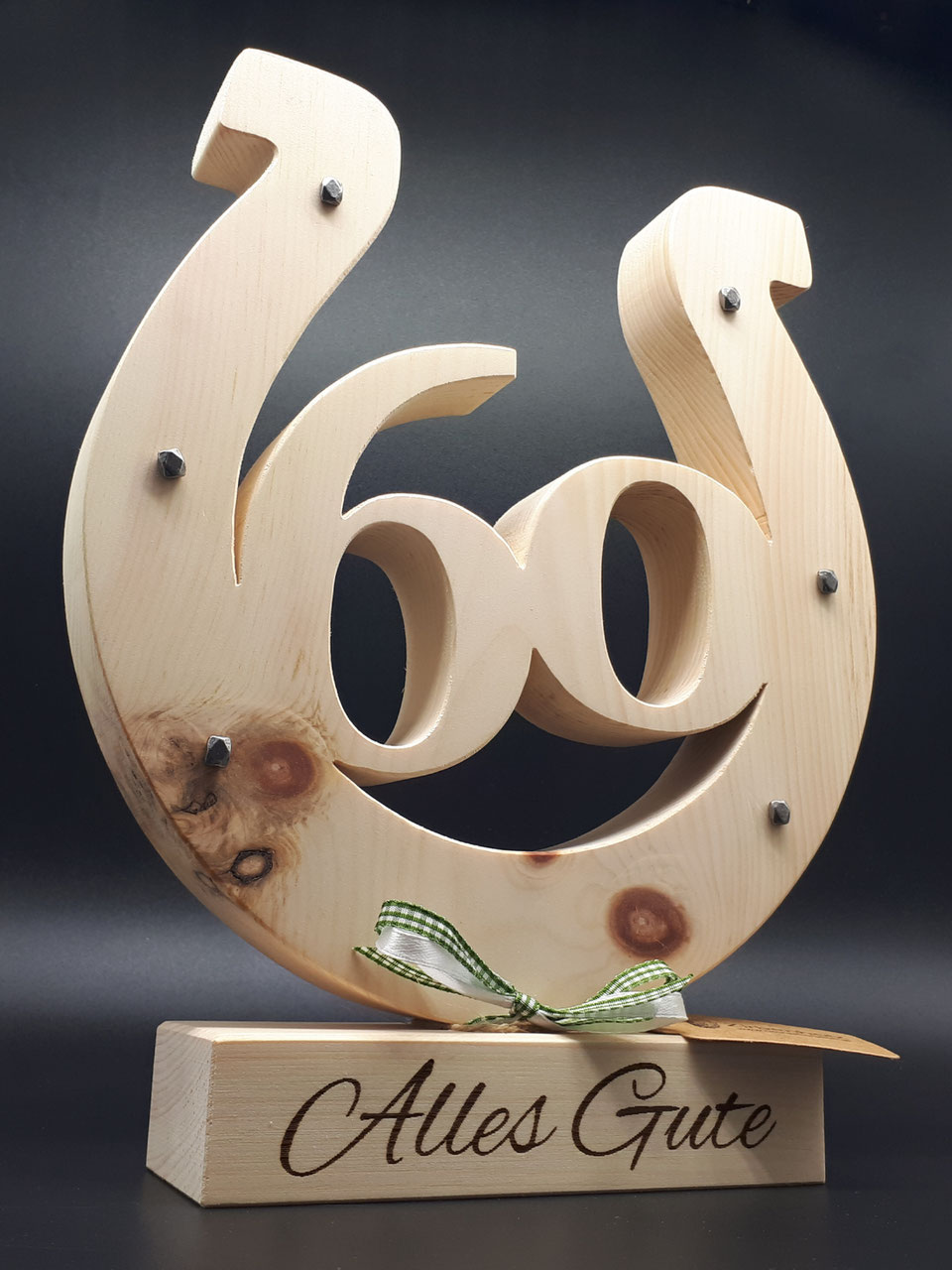 Großes Hufeisen zum Geburtstag - Hochzeitsgeschenke aus Holz