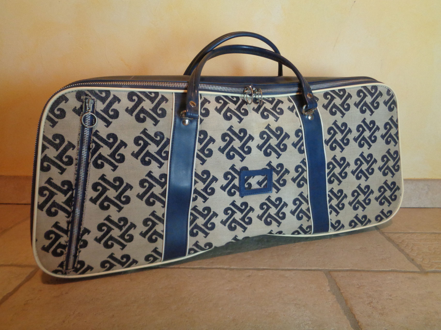 Valises Vintage Froufrous et Merveilles