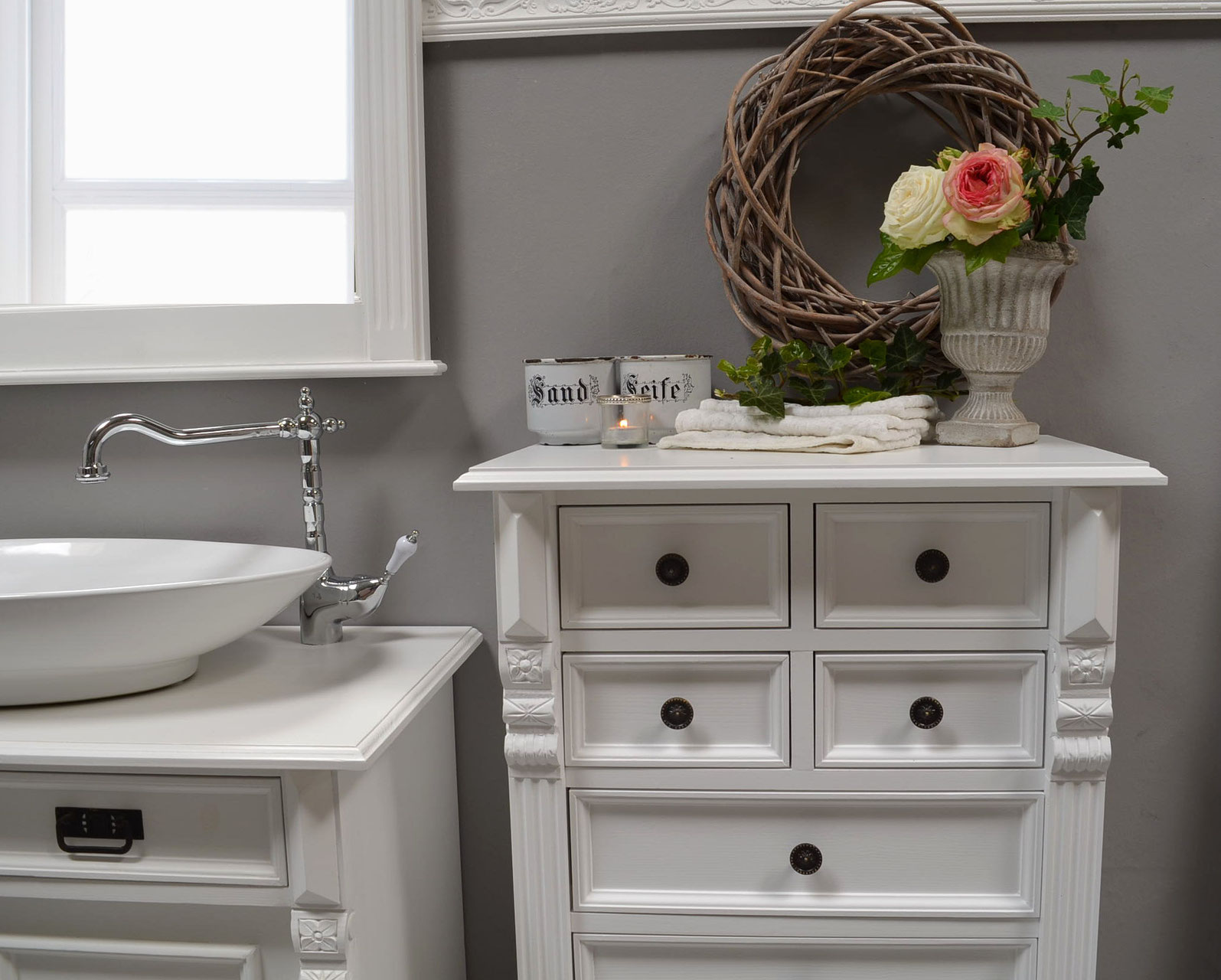 Landhaus-Badezimmer-Schränke - Land & Liebe Badmöbel Landhaus