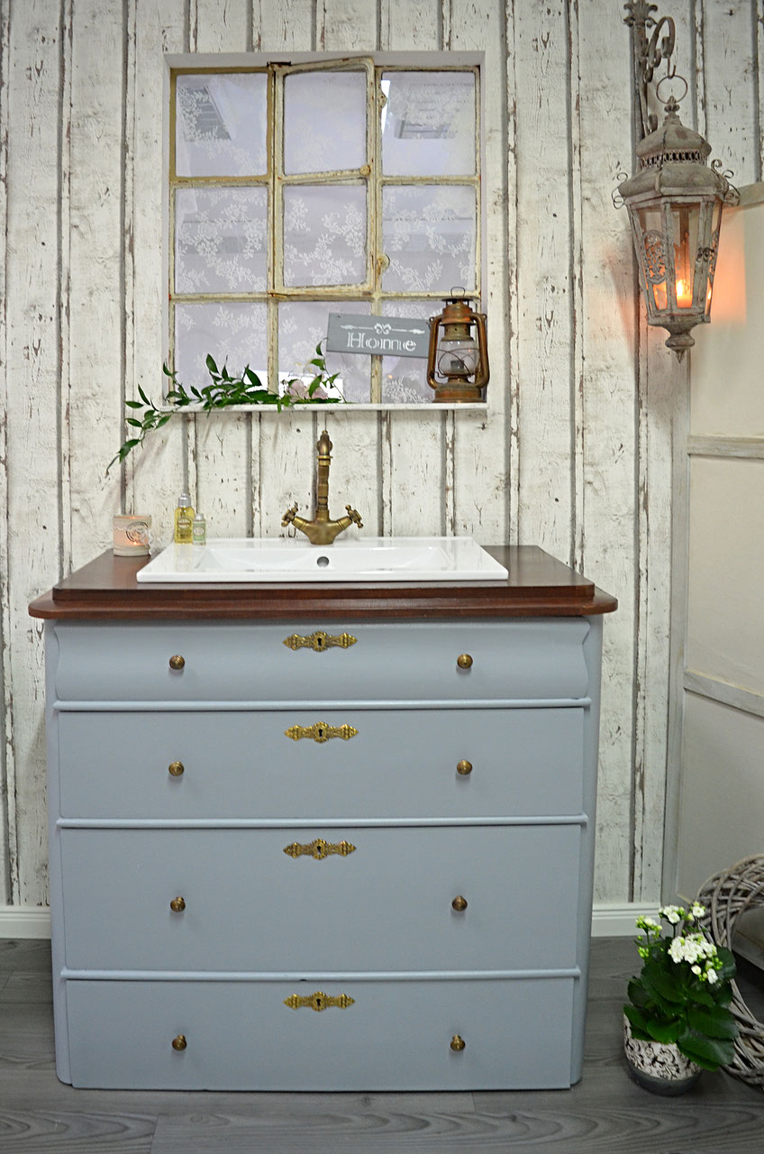 Antike Waschtische - funktionstüchtig aufgearbeitet - Land & Liebe