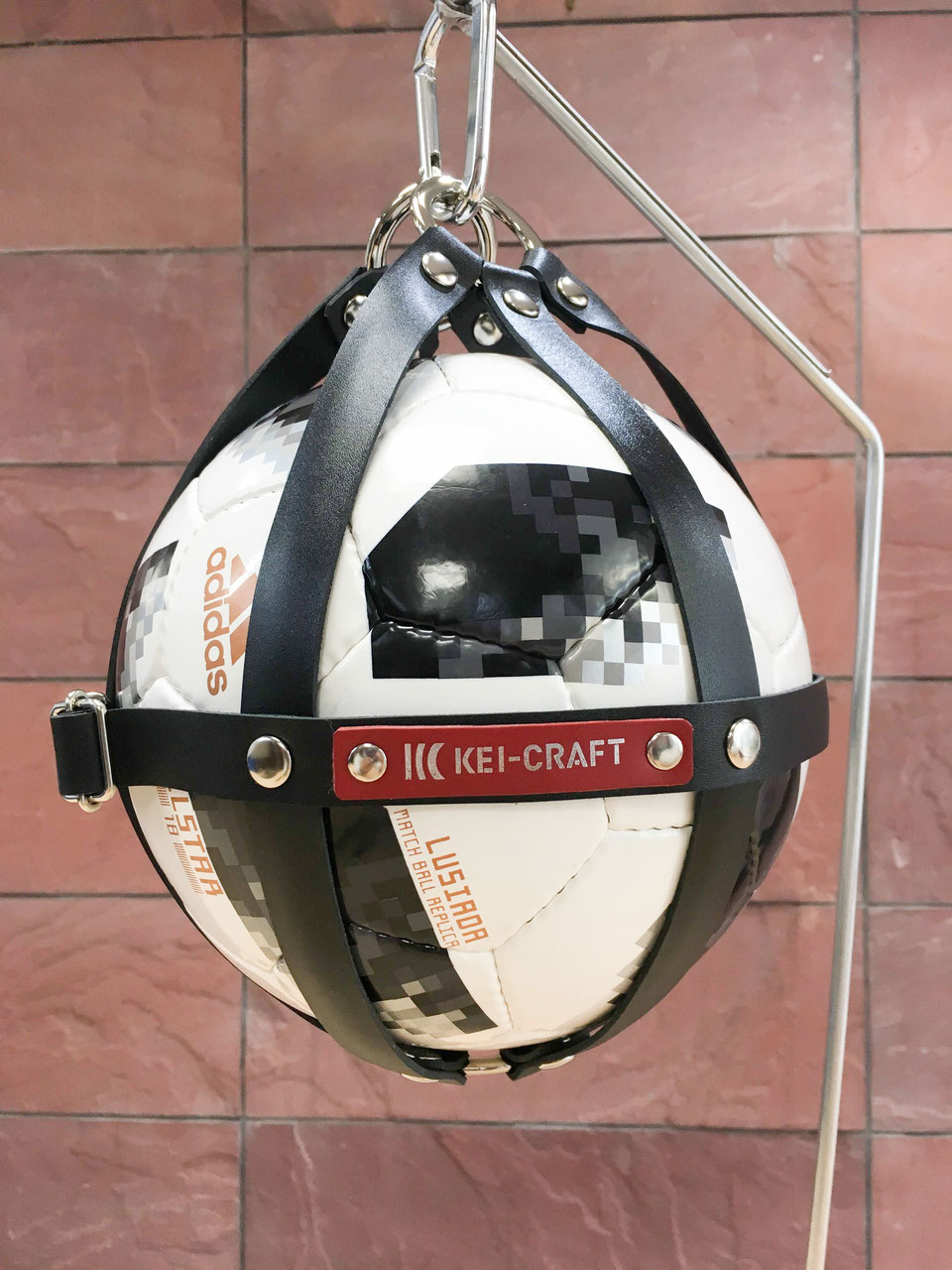 ボールホルダー（サッカー用） - ハンドメイドのボールホルダー ケイ
