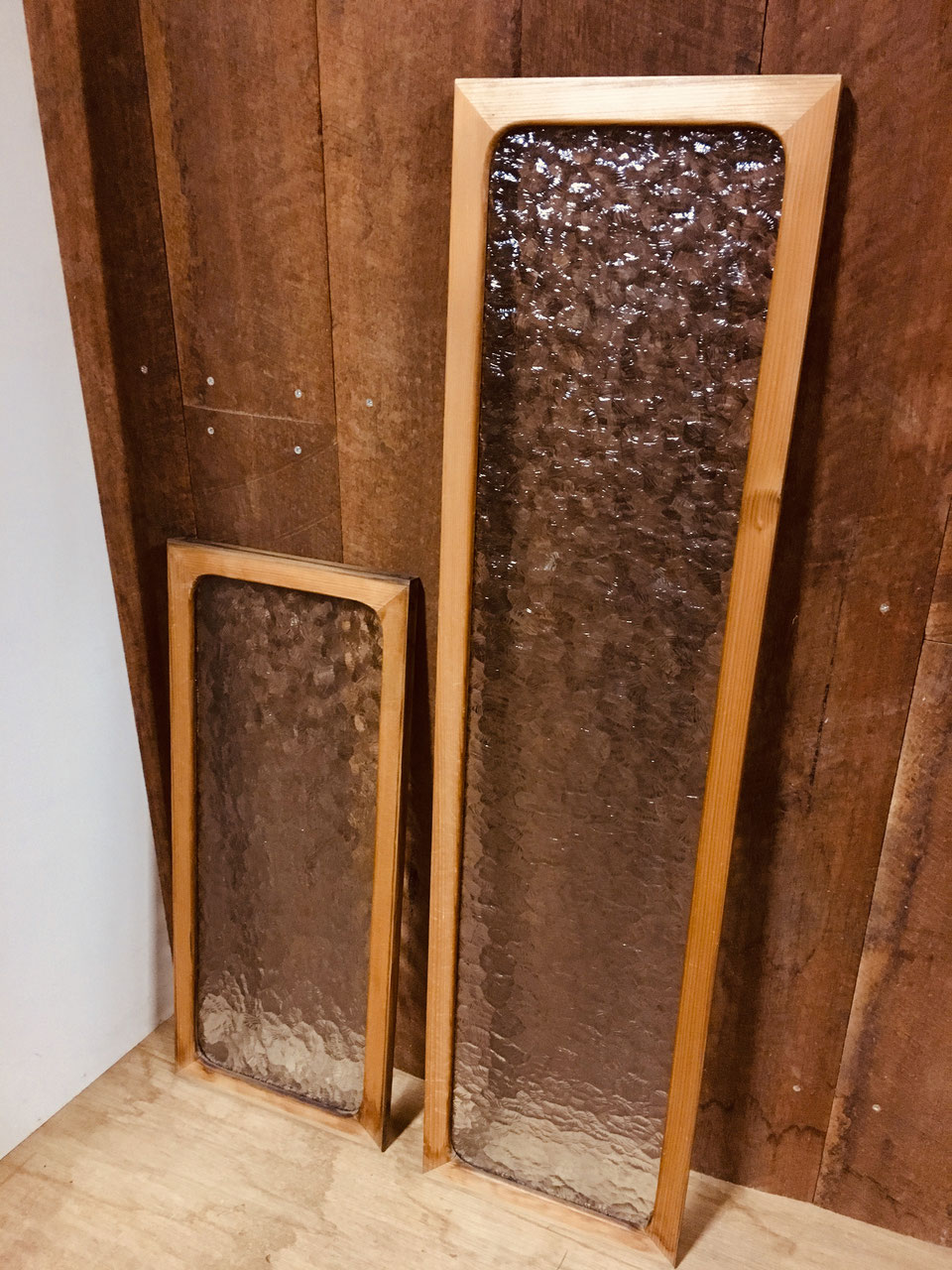 木枠付き型板ガラス「石目」4㍉ - 奈良の昭和レトロな家具と雑貨
