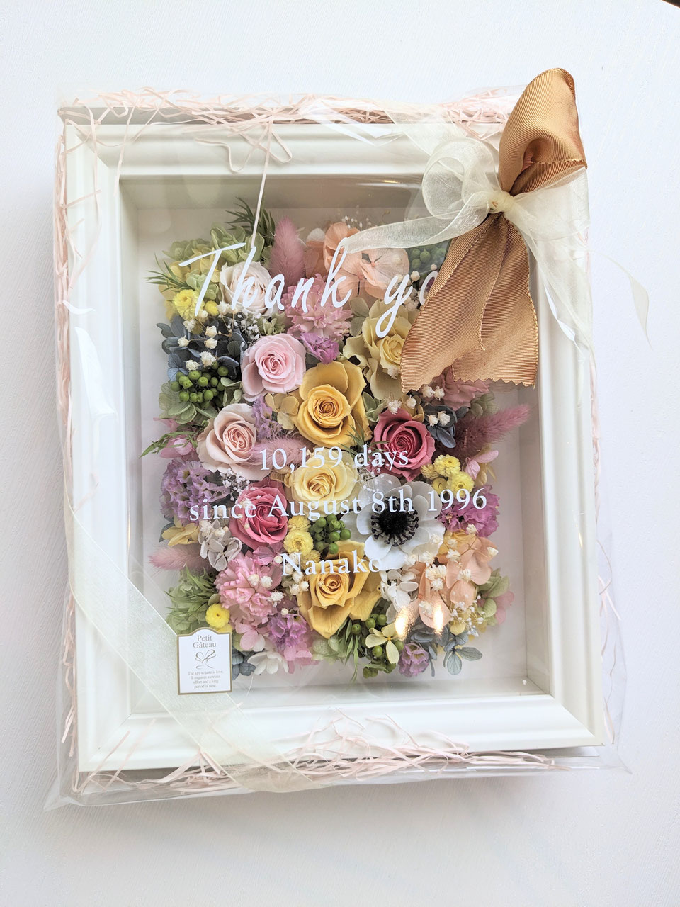 フレームフラワー　インテリア　　プリザーブドフラワー　ギフト　壁飾り Amazon｜プリザーブドフラワー 壁掛け フレームアレンジ 紫色の