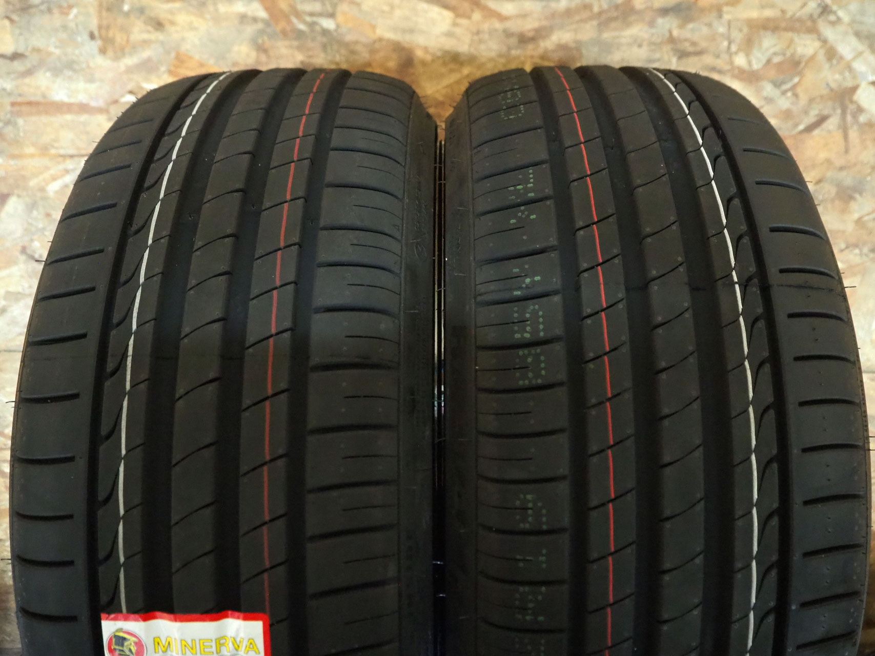 taiga levannaV10-EX 20inch9.5J+38 2枚 Amazon.co.jp: 輸入タイヤ付き