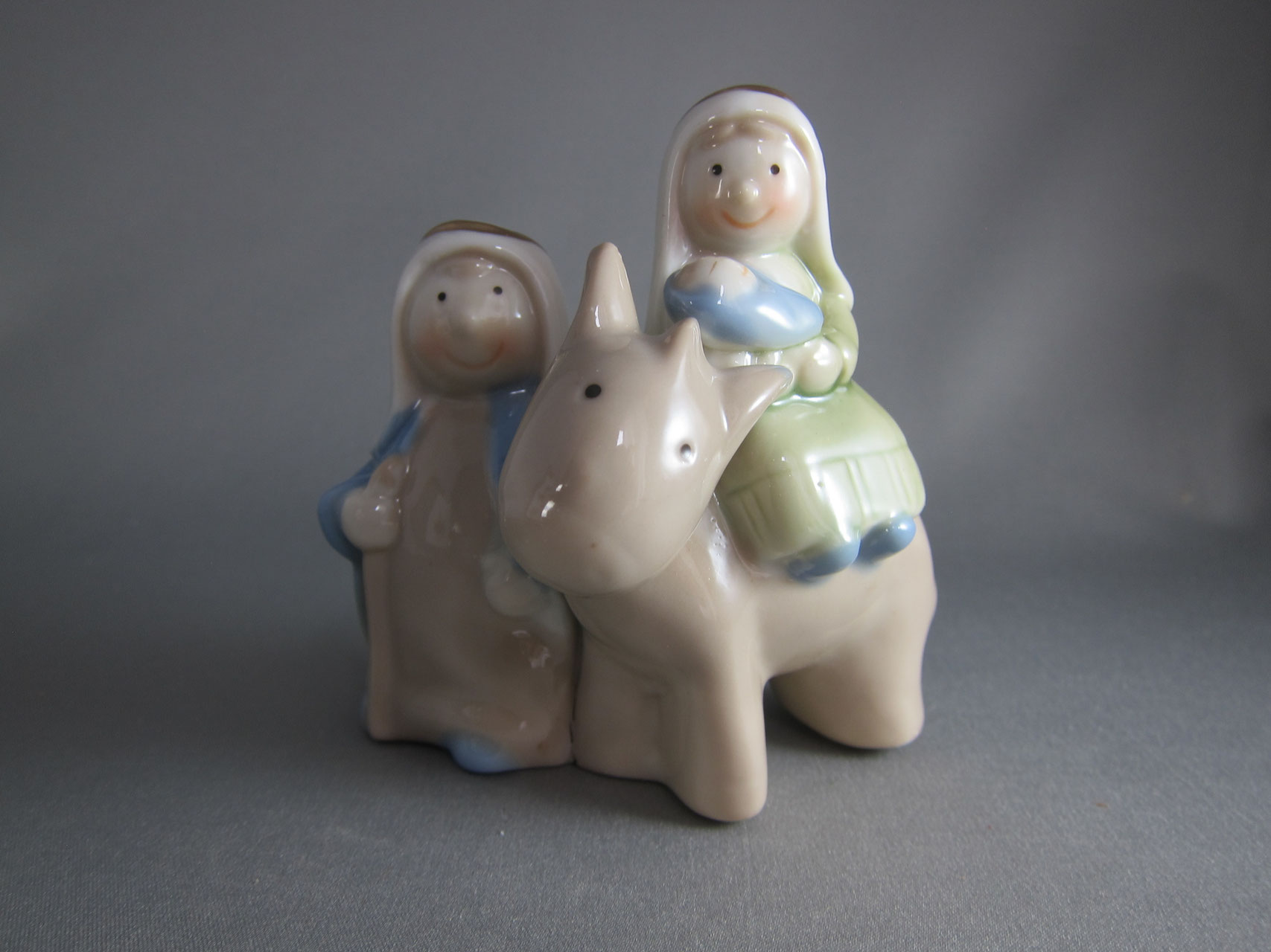 聖家族 置物 ご降誕 卓上 - 聖書と聖品の店ロザリオ 公式サイト