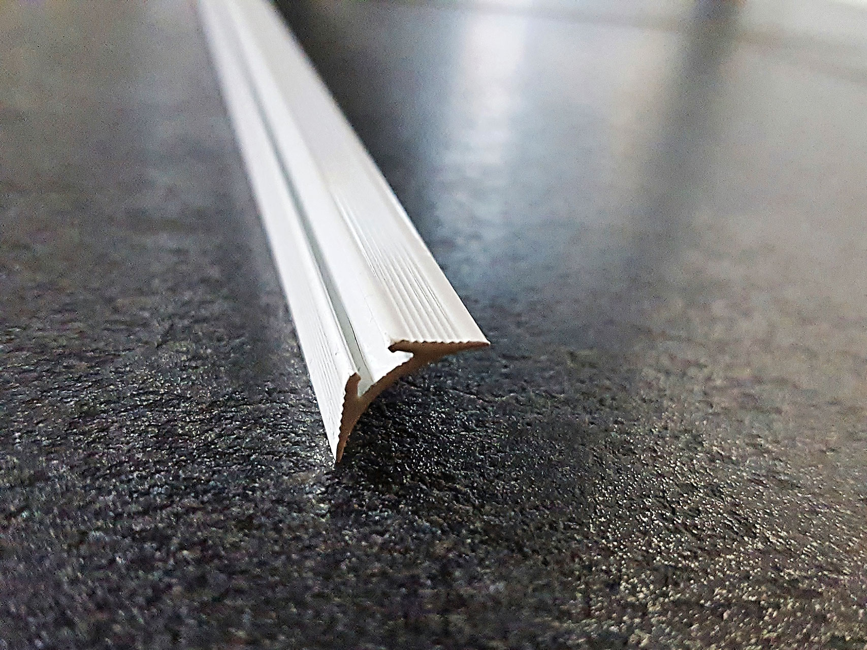 Fugenabdeckprofile für Duschen - Jetzt bei kristhal.de entdecken - Kristhal Dusche