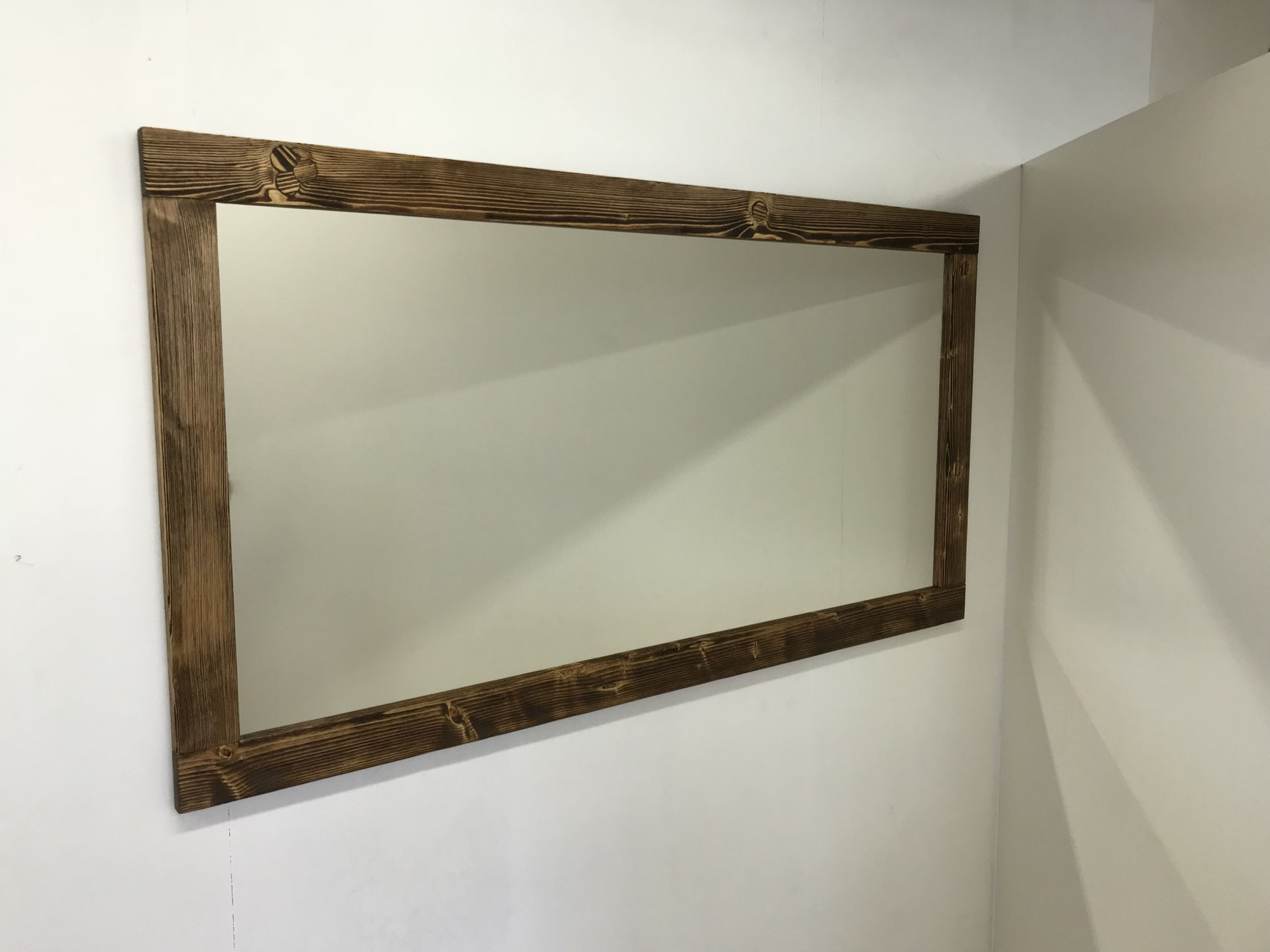 gutwood Wohnraum / Spiegel - Gut Schreinerei Mauensee | Innenausbau