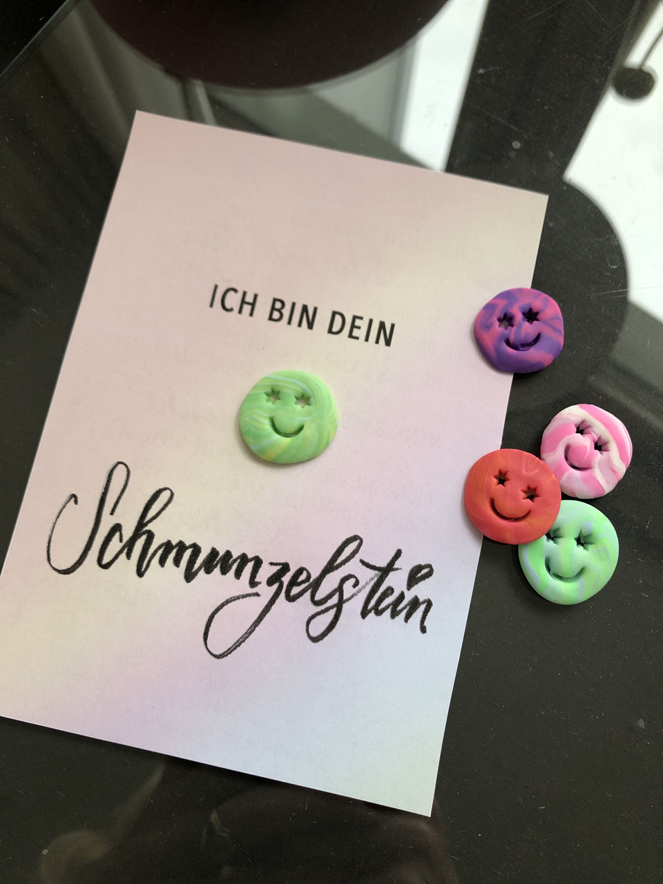 Jeder Braucht Einen Schmunzelstein Tagescafe Schwabings Webseite