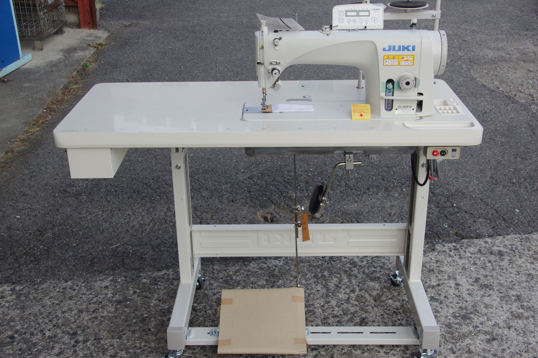 ジューキ 工業用本縫いミシンDDL-5550N | 工業用ミシン |職業 ジューキ 工業用本縫いミシンDDL-5550N | 工業用ミシン |職業