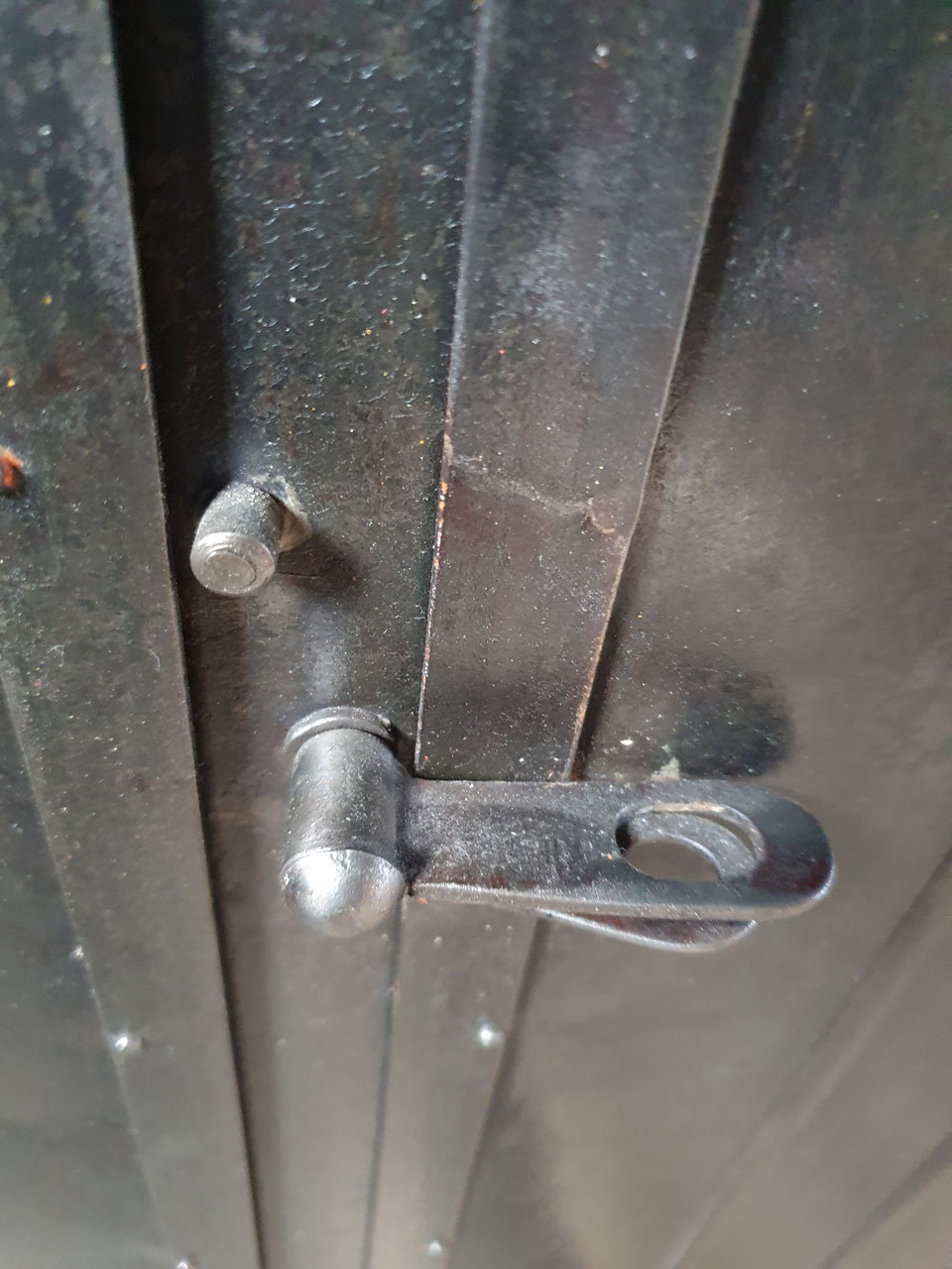 Bei uns gibt es alte Industrieschränke und Industrieregale im Vintage