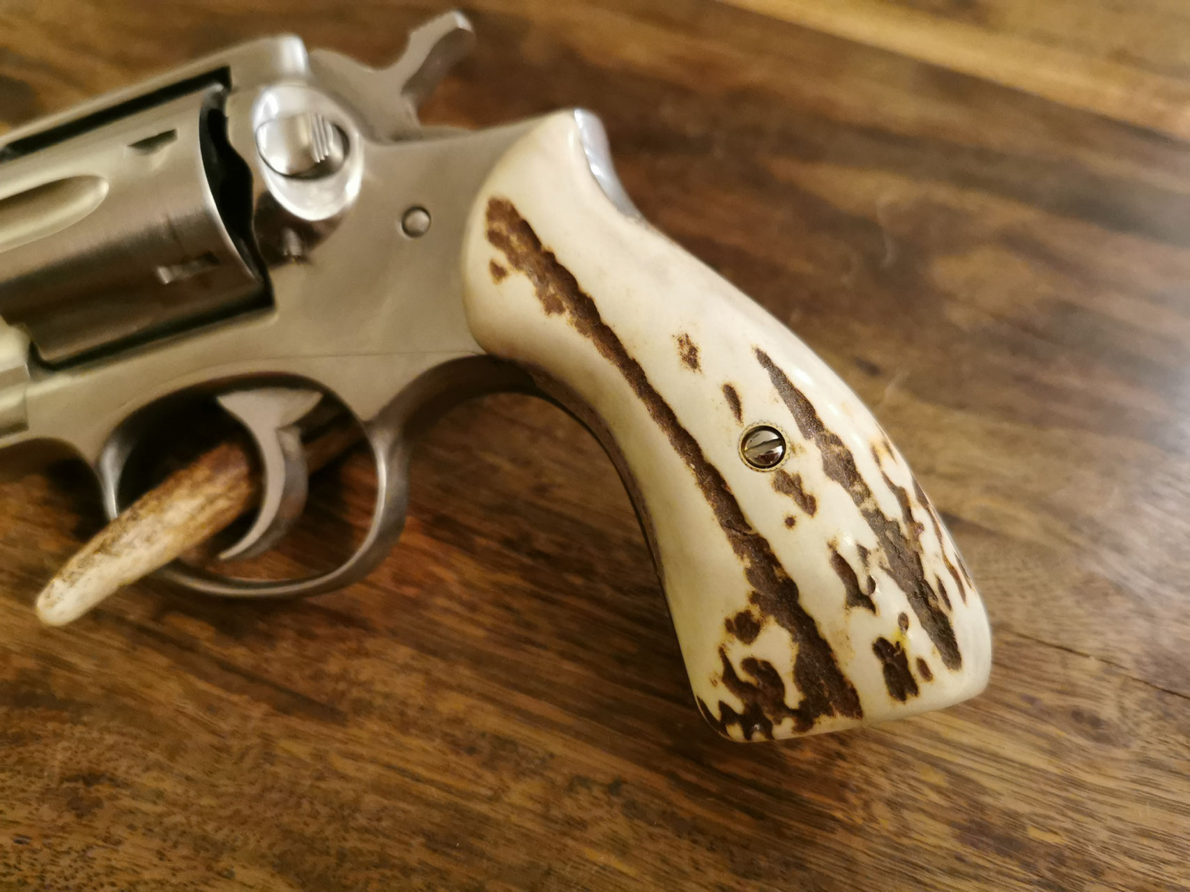 Griffschalen / Grips Ruger Speed Six samsgungrips