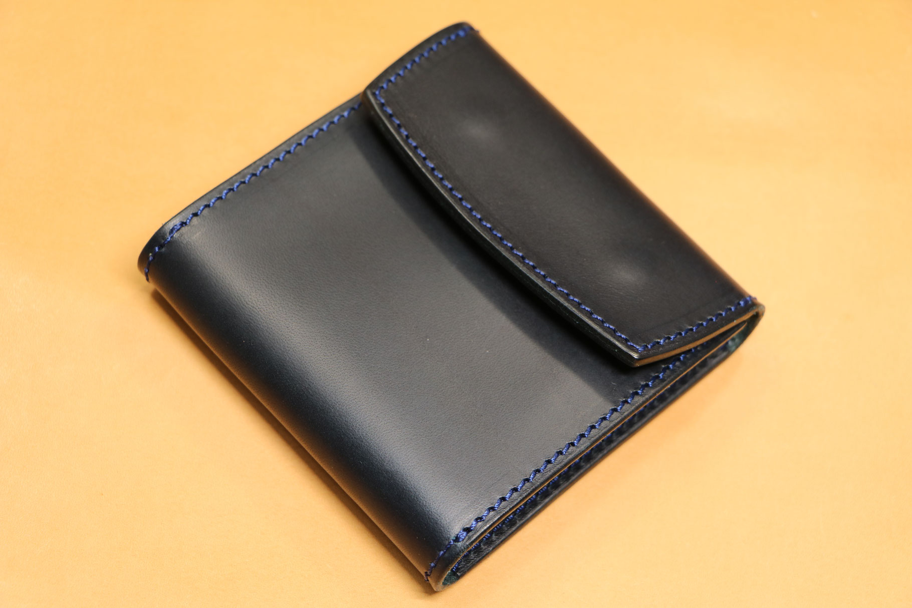 ブランド一覧 | ワールド オンラインストア - ED-006 ghostplant worksオンラインショップ leather テーブル・チェア・ハンモック