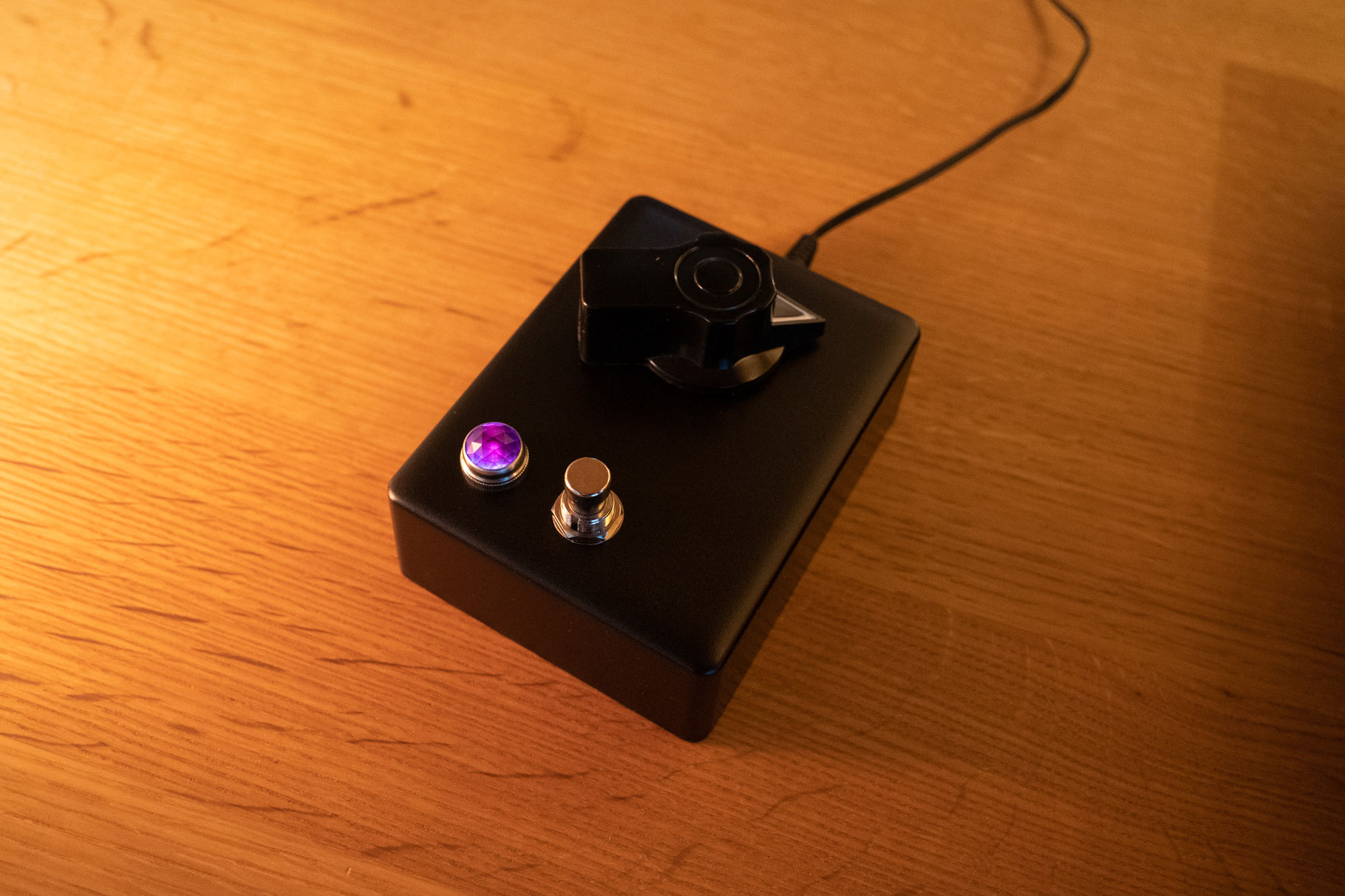 ギター Flyingteapot Monolith Fuzz monolith fuzz - flyingteapot