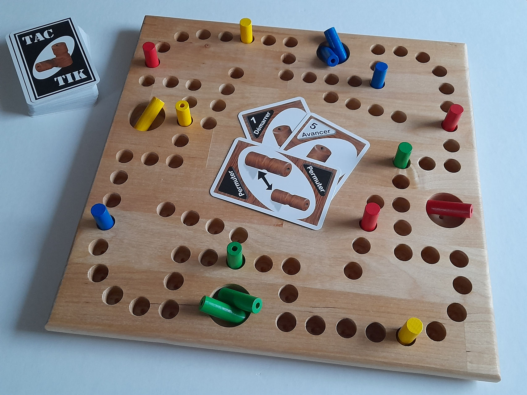 Jeu de société TacTik en bois Jeux de cartes personnalises Jeu de société TacTik en bois Jeux de cartes personnalises