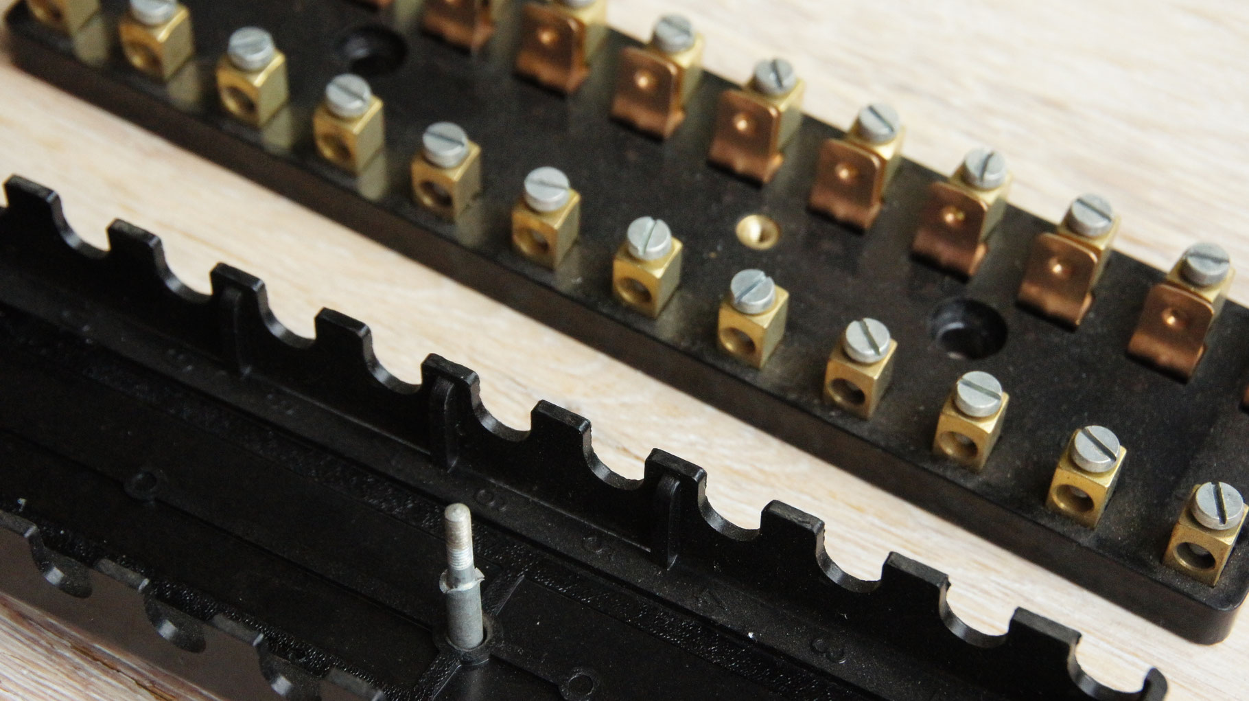 Fuse Box Sicherungskasten - Iso Rivolta Club Deutschland