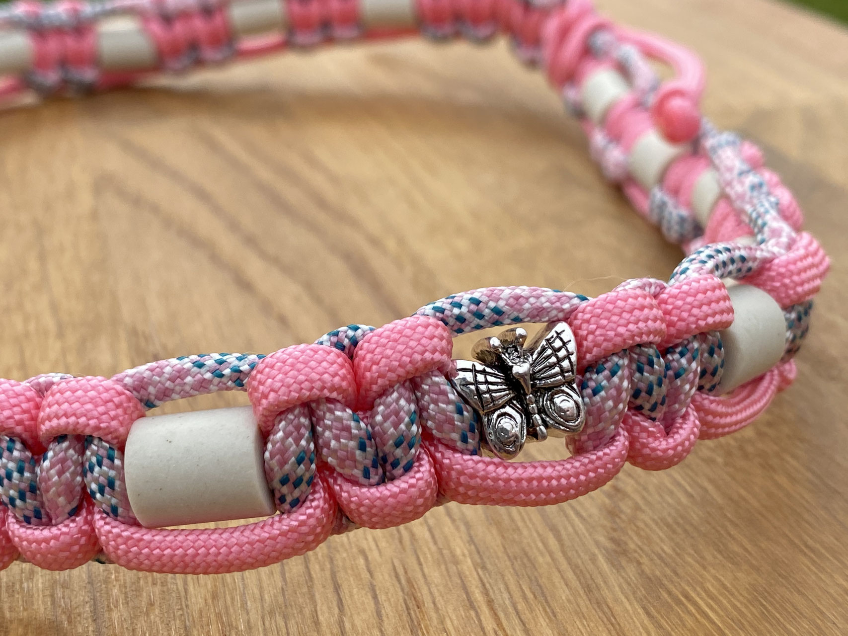 EM Keramik Paracord Halsband 54-56cm - www.kreativ-vital.ch