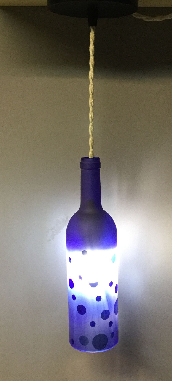Lampe suspension bouteille de vin design - Rebottled - La Place du Coq