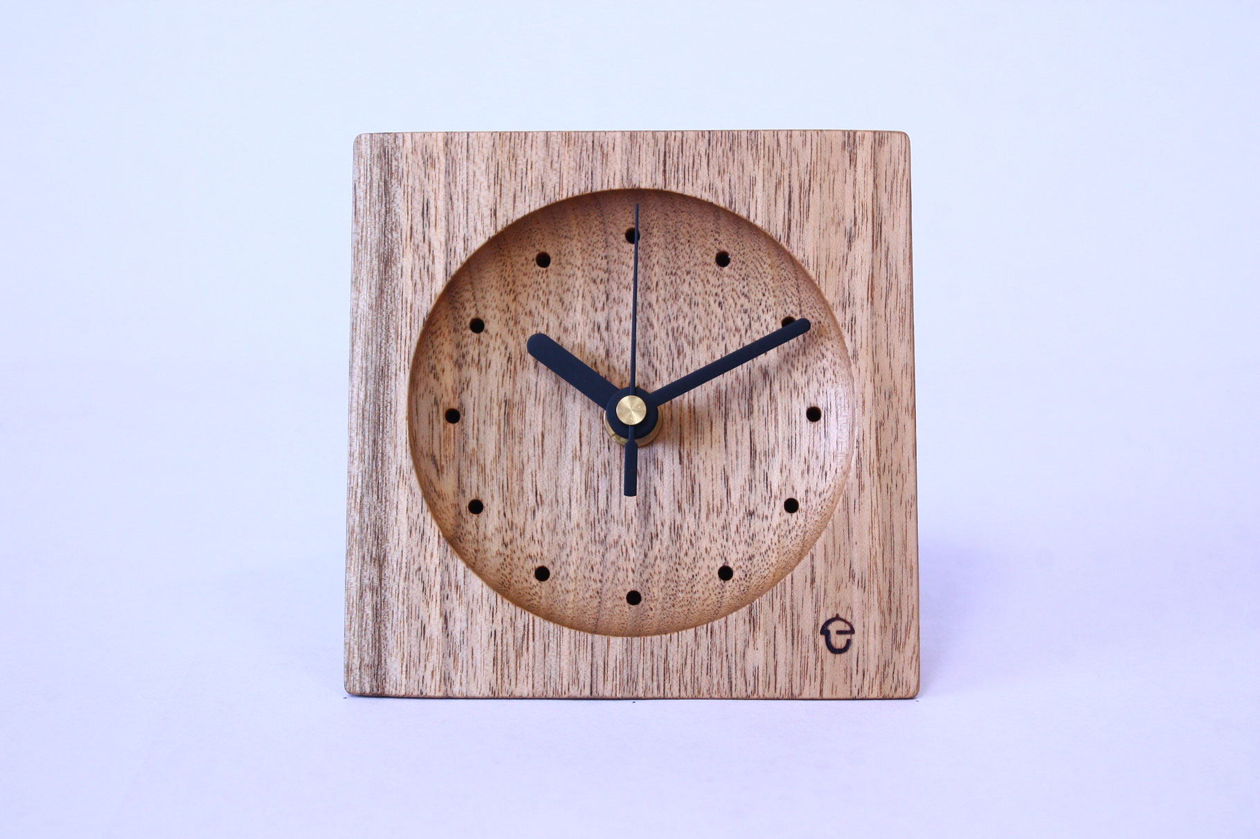 木の卓上時計 - 飛騨新伝統工芸 ノクターレ