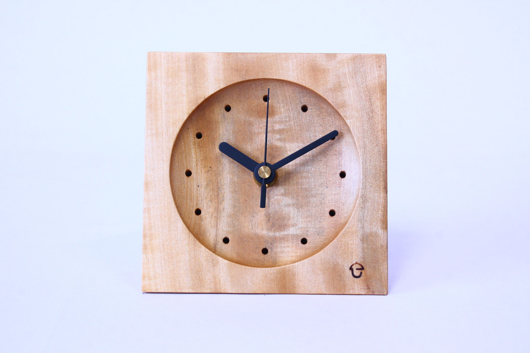 木の卓上時計 - 飛騨新伝統工芸 ノクターレ