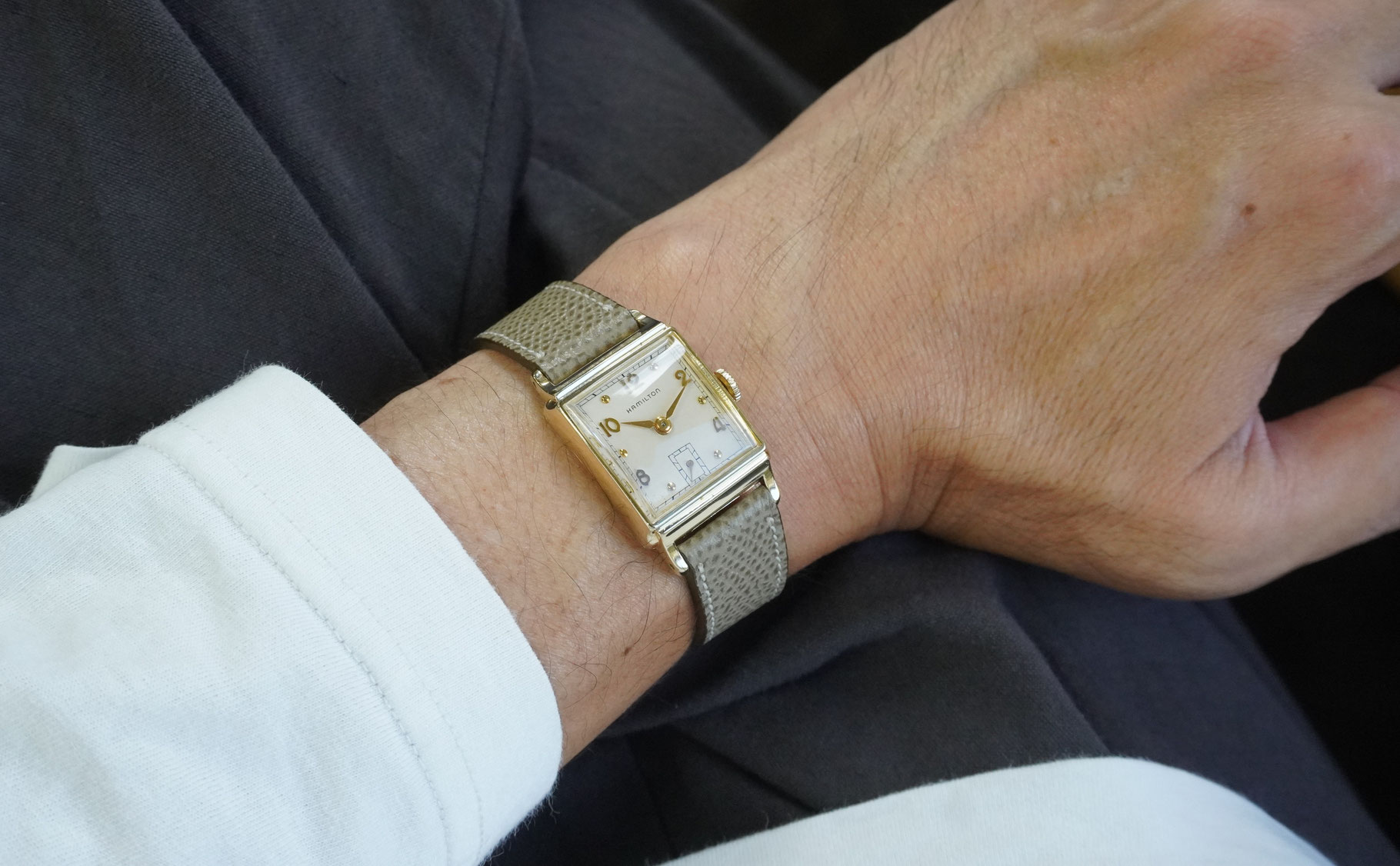 HAMILTON　アンティーク　カーベックス　手巻き　ヴィンテージ　ハミルトン ハミルトン HAMILTON 1960年代 手巻き式 スイス製 ビンテージ