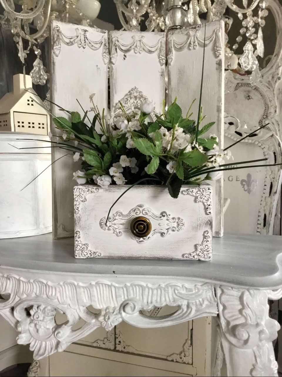 shabby chic Kisten - worldofbarock.ch-Stuckverzierungen aus Keramikgips