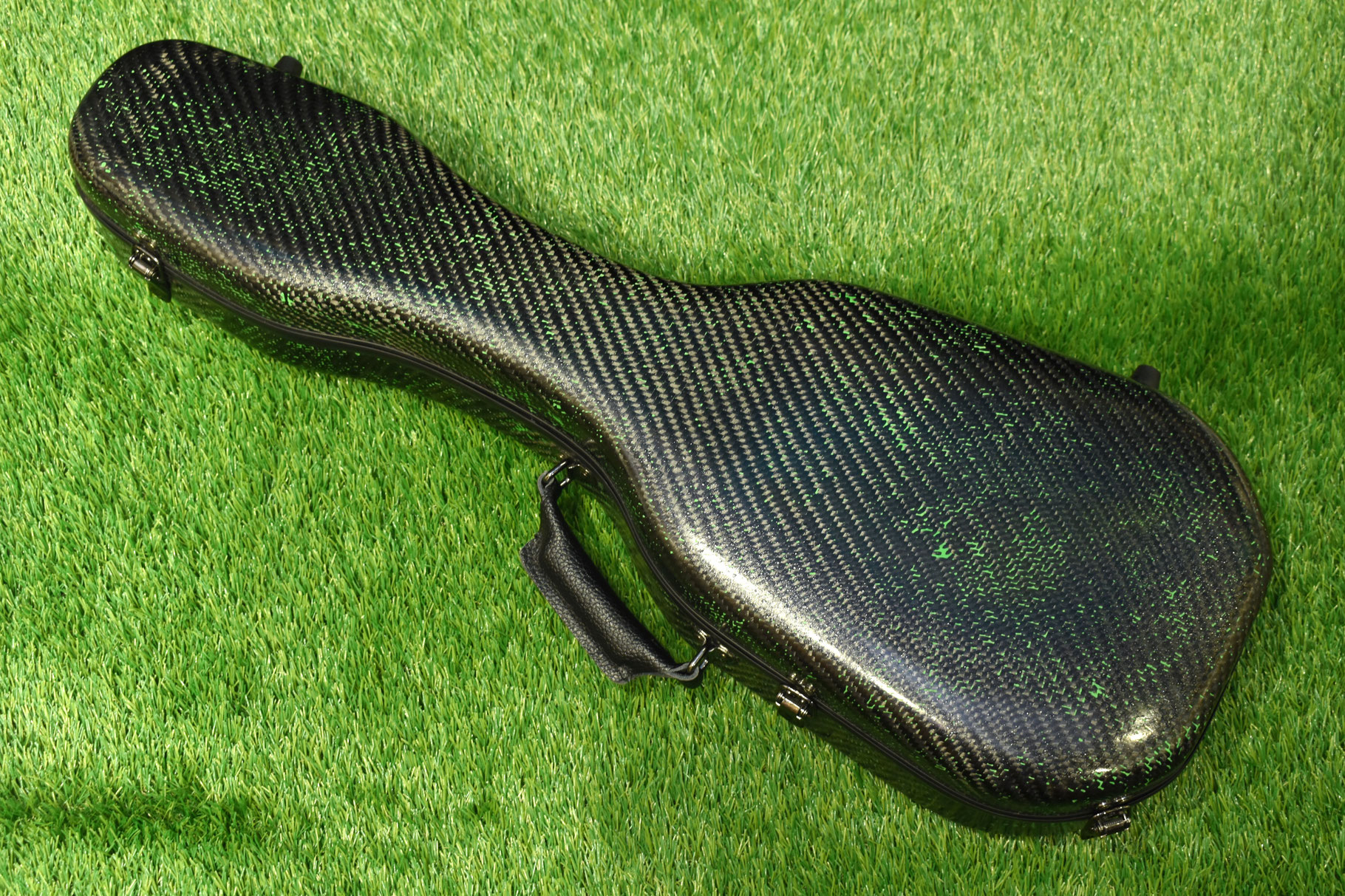 プロも愛用！超軽量ケース - UkuleleShopTANTANお茶の水店