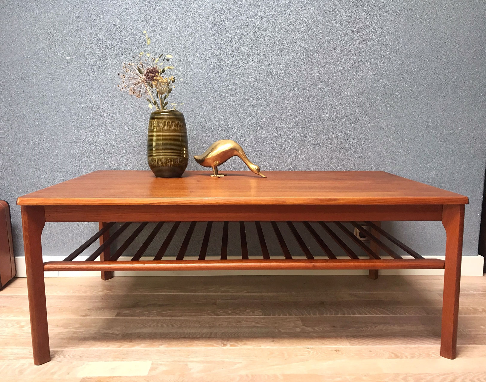 Grote Deense Salontafel Beautiful Waste Stijlvolle Tweedehands Meubels En Interieur Objecten