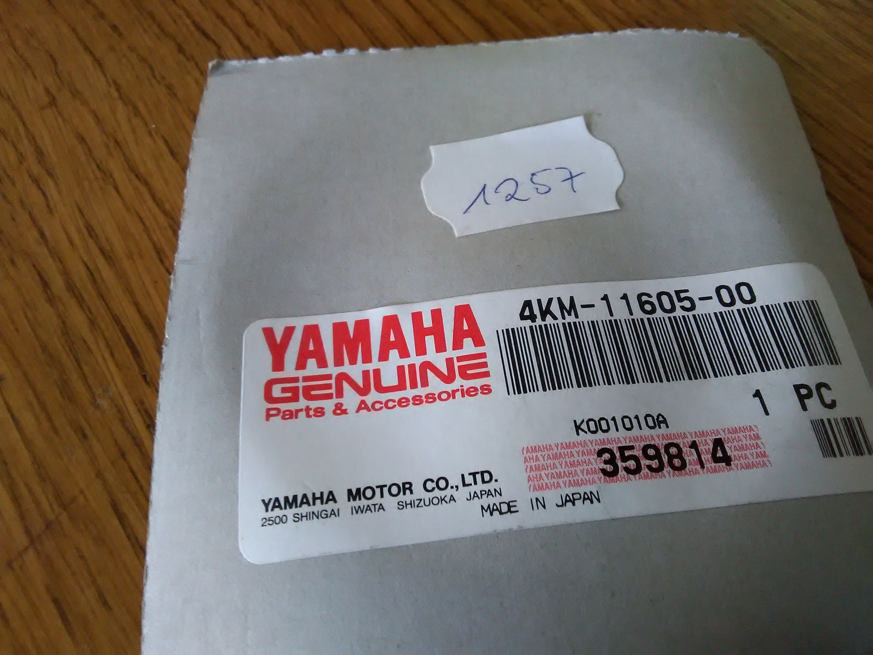 Poignées Universelles Area1 Pour Yamaha X-City, Xenter, XJ - Réf. 16508-SS-190, Couleur Noir, Neuf Sous Emballage