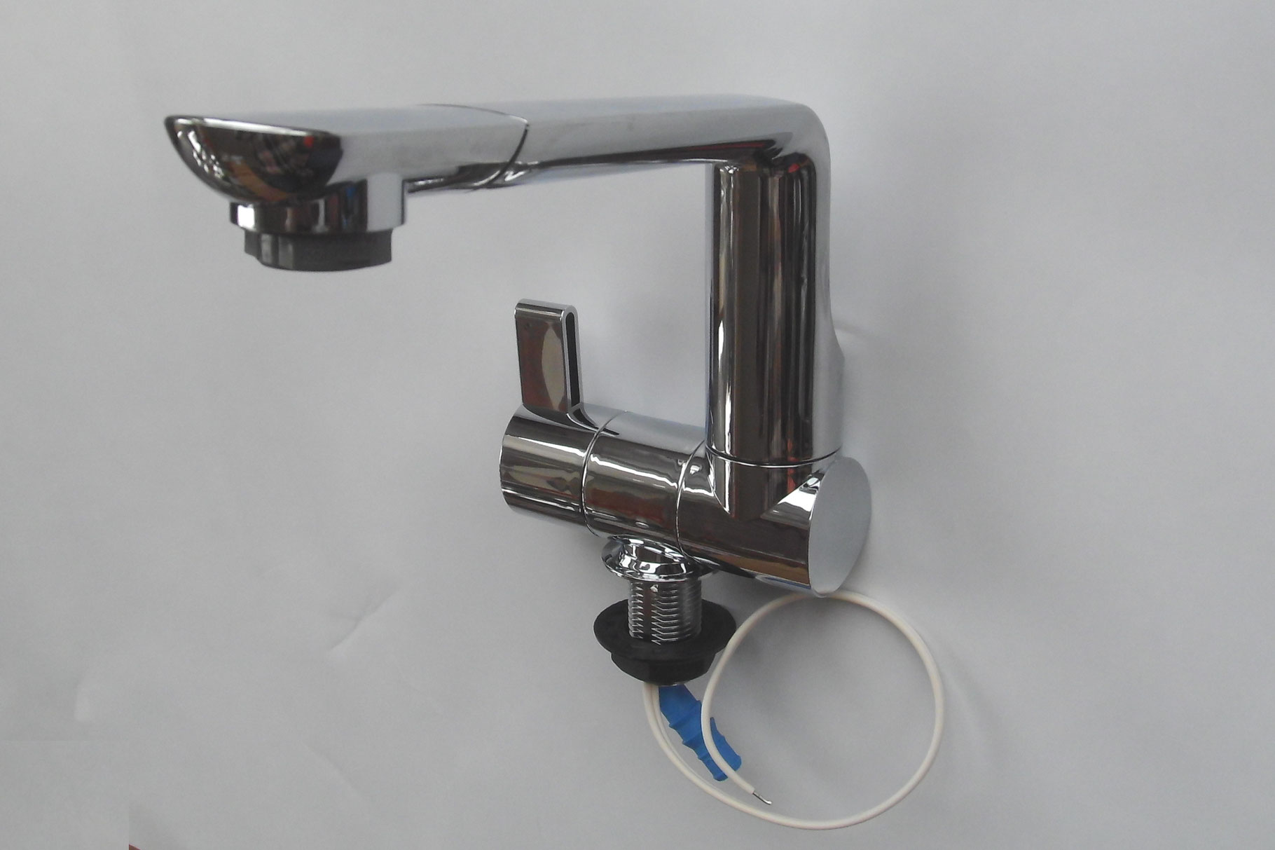 Wasserhähne und Duschen - rundumswohnmobil - Online-Shop Wasserhähne und Duschen - rundumswohnmobil - Online-Shop