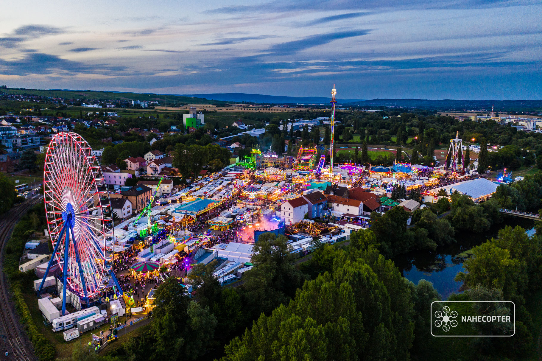 Luftaufnahmen vom Kreuznacher Jahrmarkt kaufen - Nahecopter Luftaufnahmen vom Kreuznacher Jahrmarkt kaufen - Nahecopter