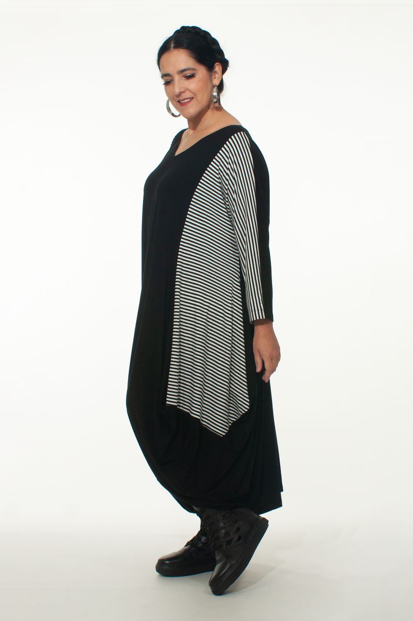 Asymmetrische Kleider
