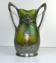 Lötz Vase, Zinnmontur, Jugendstil, grünes Glas, irisierend, € 750,00