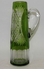 Kristallglas Kanne mit Henkel grün überfangen Steinelschliff 870 ml H. 27,0 cm, € 170,00