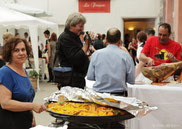 Spanische Köstlichkeiten (Paella) beim Sommerfest 2011 im Tanzstudio La Fragua in Bonn/Color-Foto by Boris de Bonn 2011