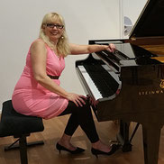 Lydie-Armelle Hass, professeure diplomée cours de piano à LCJ Vaucresson, Garches, La Celle Saint Cloud, Bougival, Le Chesnay, Ville d'Avray