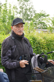 Rudi Ziegler, Ornitologe, führte die Gruppe