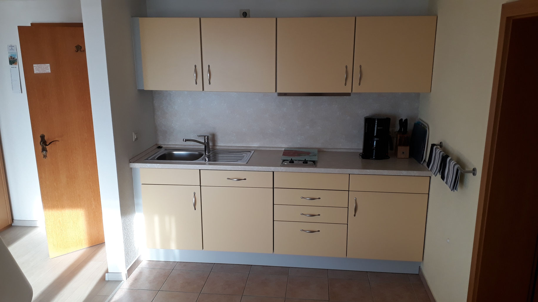 Bild: Küche der Ferienwohnung im Erdgeschoss im Seegarten in Meersburg am Bodensee