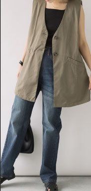  程よい丈感のジレ  フォーユー価格　3,280円(税込)   