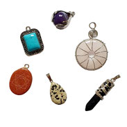 Schmuckstein Anhänger – edle Anhänger aus Schmucksteinen für kreative Projekte