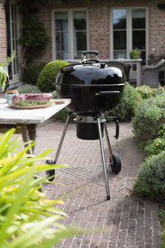 Barbecue Kettle 42 Noir avec un bac à cendres