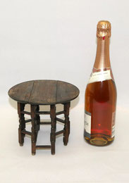 Antiker englischer Puppenstuben Gateleg Table Nussbaum D. 18,0 cm H. 14,3 cm, € 260,00