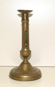 Biedermeier Schiebeleuchter, 19. Jhd., Messing, runder Fuß, Höhe: 23,3 cm, € 85,00