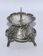 Einflammiger Kerzenleuchter mit Dorn 800 Silber 38 g. H. 3,5 cm D. 5,5 cm