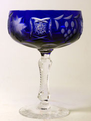 Champagner-Sektglas blauer Überfang,Traubenschliff, Ø 9,7 cm,H. 13,7 cm, 230 ml, € 65,00