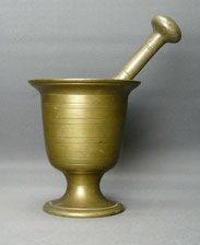 Original Mörser um 1800, Bronze, Vasenform, gegossen, mit Pistill, € 235,00