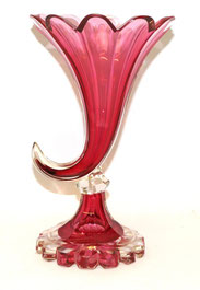 Val St. Lambert Füllhorn Vase Kristallglas geschliffen roter Innenfang H. 27,5cm, € 300,00