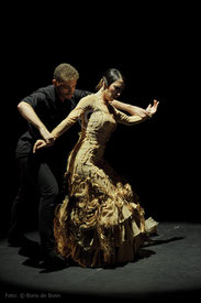 Ana Morales & Sergio Gonzáles in "ReciclArte" 2014 im tanzhaus nrw/SW-Foto by Boris de Bonn