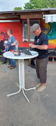 Turnierleiter Edgar hatte den Laden im Griff