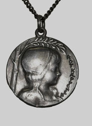Anhänger & Kette "Rotkäppchen" 800er Silber Lutz & Weiß D. 1,8 cm L. ca. 48,0cm